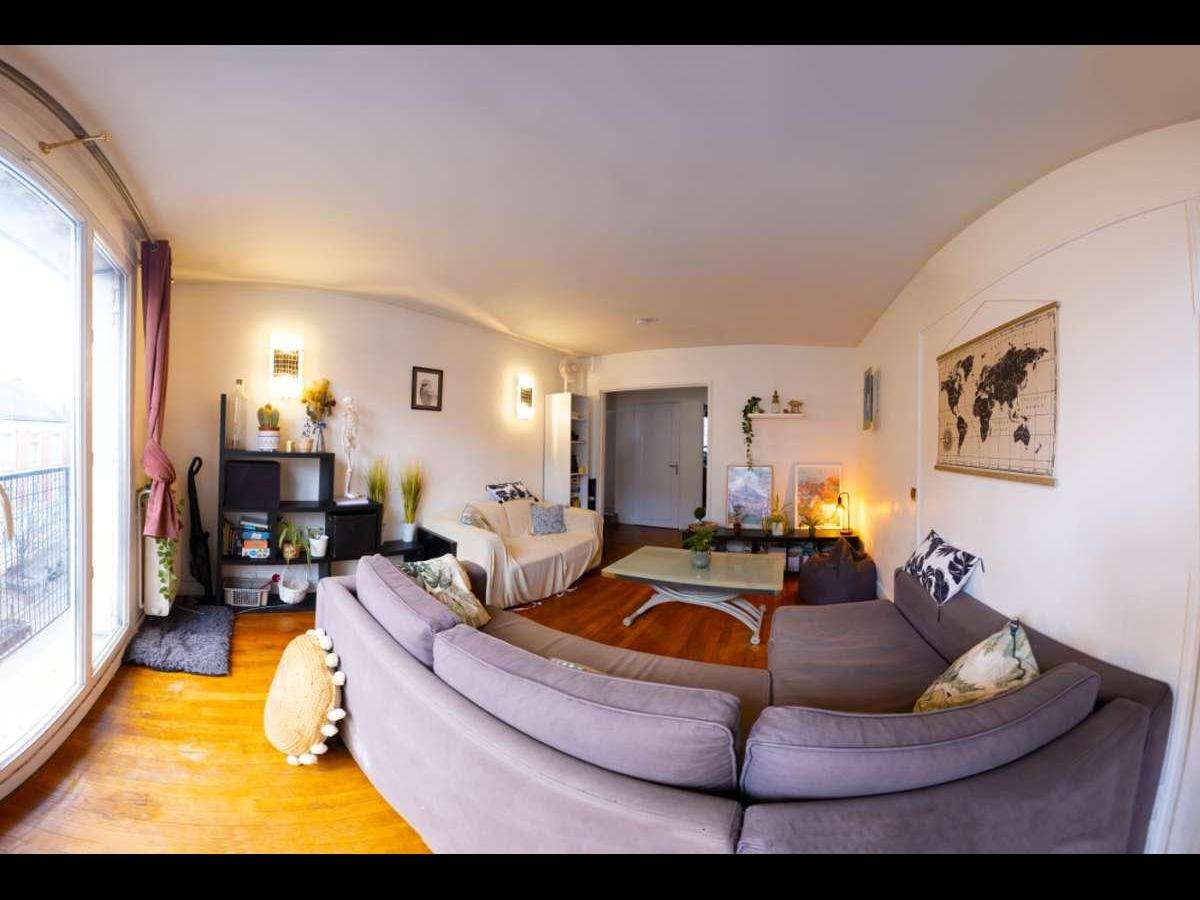 Colocation à Sète — Chambre lumineuse · Sète — 5 pièces au total Colocation à Sète — Chambre lumineuse · Sète — 5 pièces au total
