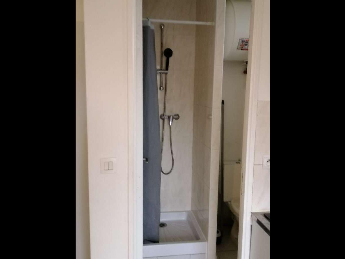 Colocation à Bordeaux : Dispo août · coloc calme · Saint-Michel · Bordeaux (photo 3/6)