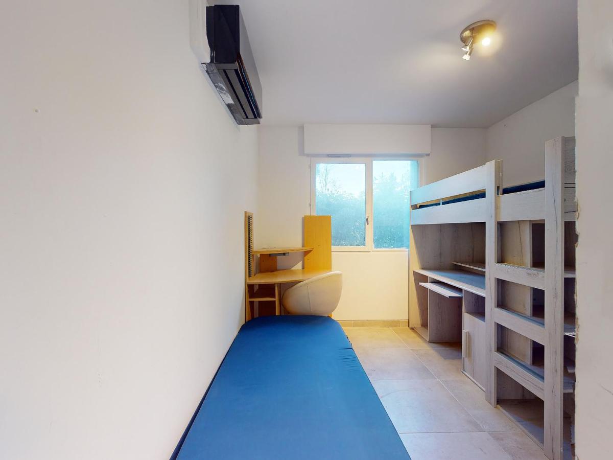 Colocation à Paris : Colocation Paris — chambre meublée · Odéon · (photo 5/6)