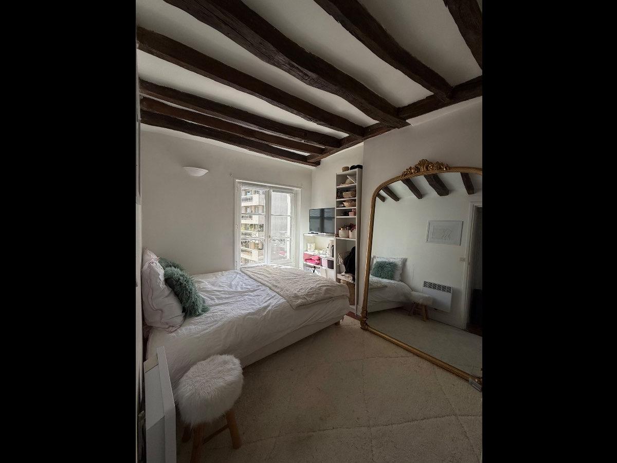 Colocation à Strasbourg : Chambre lumineuse · Strasbourg — 3 pièces au total (photo 5/6)