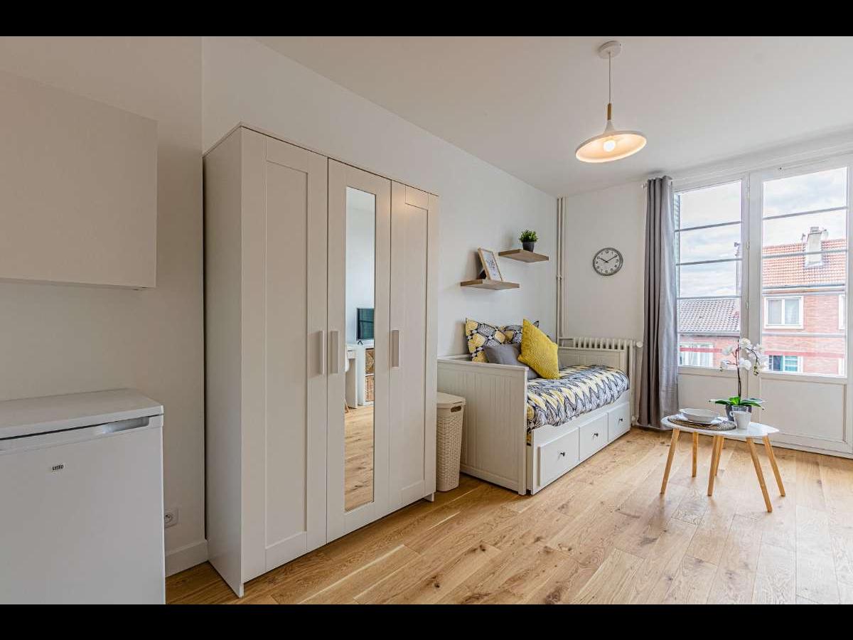 Colocation à Montpellier : 5 colocs / chambre dans appart 37 m² · Montpellier (photo 2/6)
