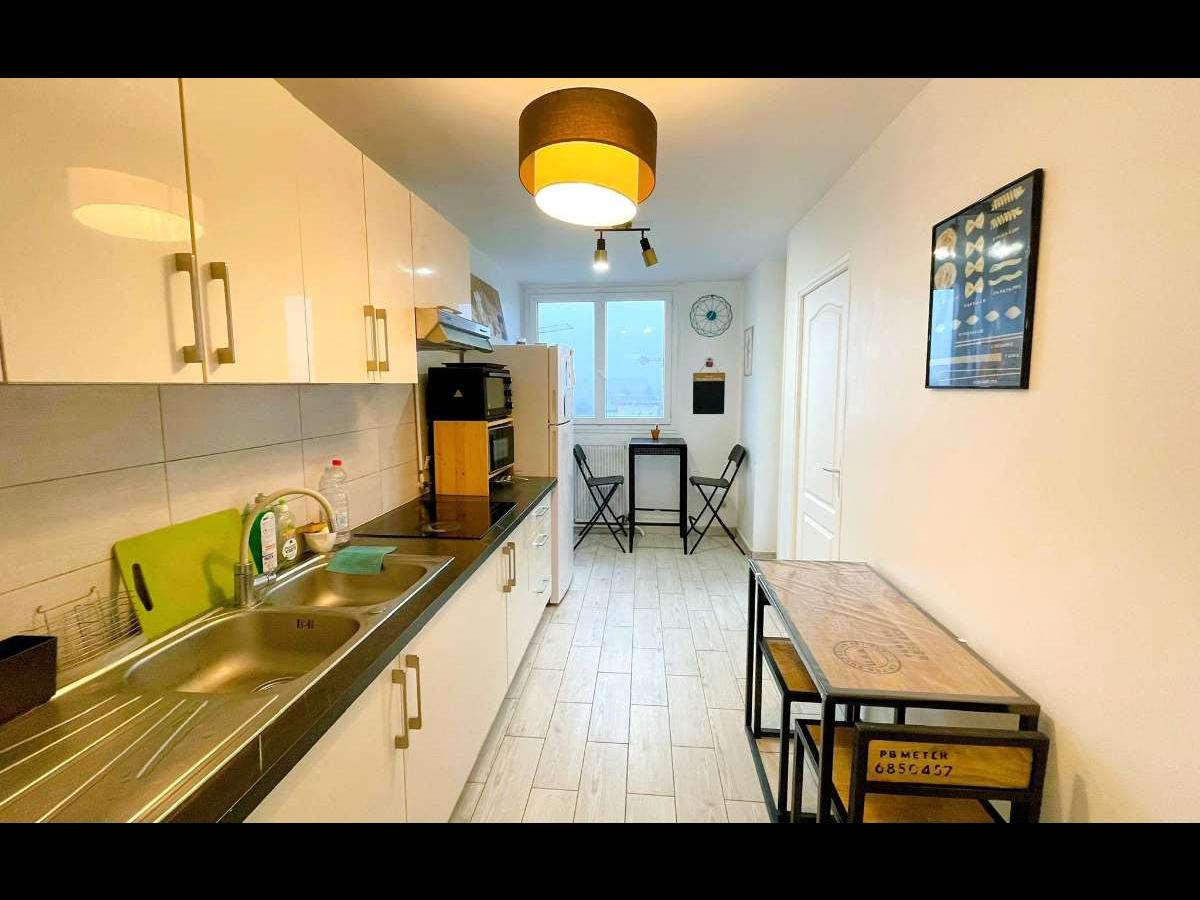 Colocation à Strasbourg : Colocation Strasbourg — chambre meublée · Krutenau · (photo 2/6)