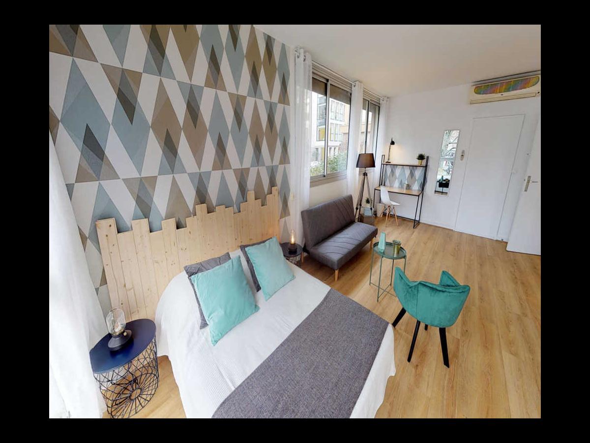 Colocation à Versailles : 5 colocs / chambre dans appart 45 m² · Versailles (photo 3/6)