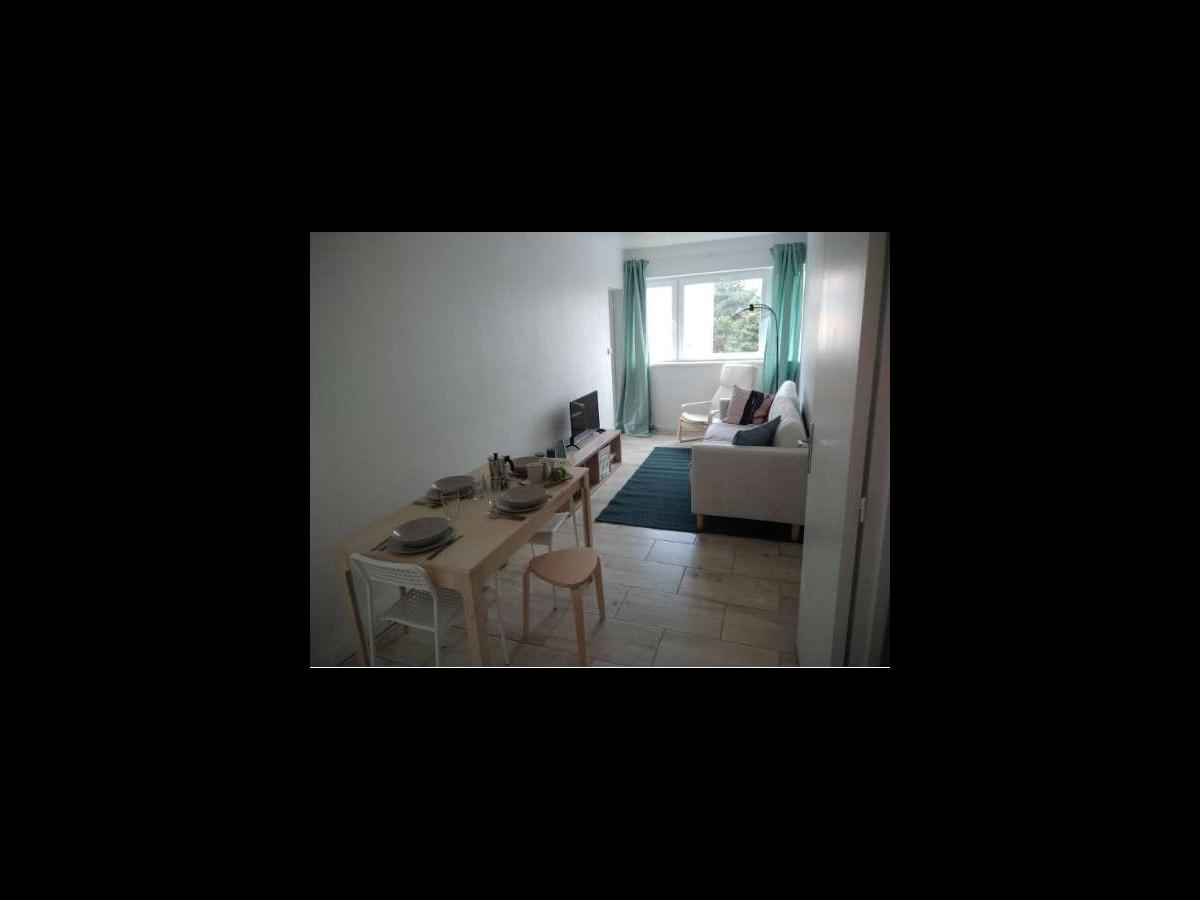 Colocation à Mérignac — 5 colocs / chambre dans appart 55 m² · Mérignac Colocation à Mérignac — 5 colocs / chambre dans appart 55 m² · Mérignac