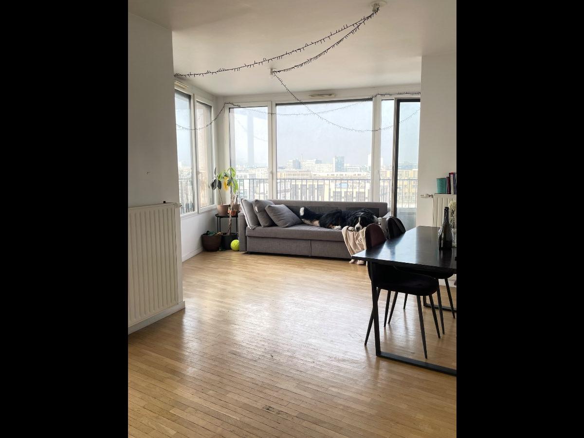 Colocation à Nancy — Chambre avec bureau · Nancy (80 m² le logement) Colocation à Nancy — Chambre avec bureau · Nancy (80 m² le logement)