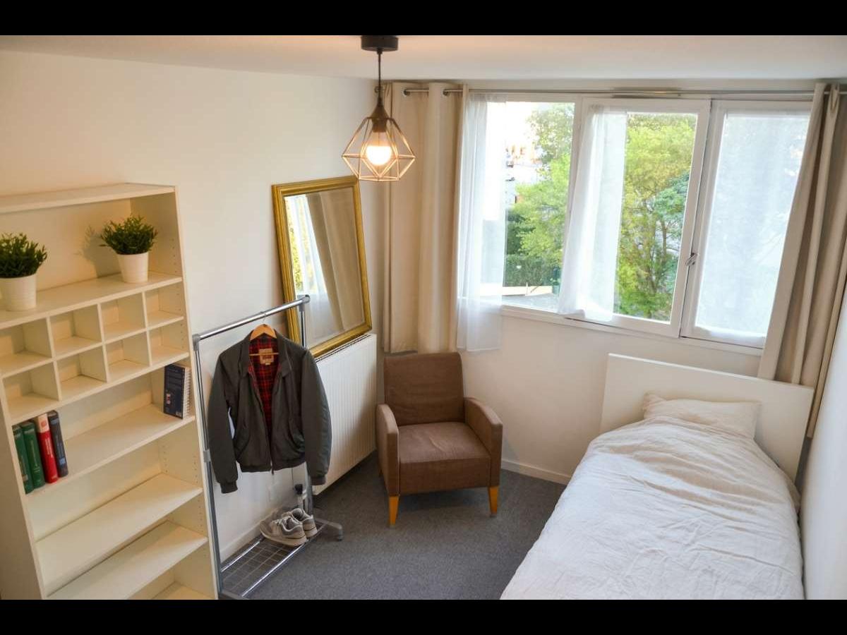 Colocation à Cannes : Appartement 6 pièces · 55 m² — Suquet · Cannes (photo 5/6)