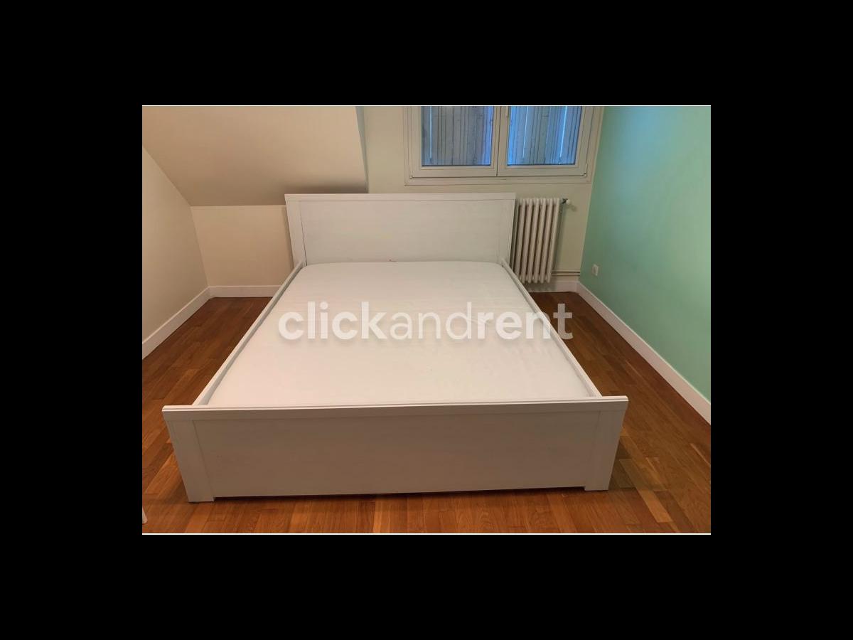 Colocation à Lille : Chambre avec bureau · Lille (71 m² le logement) (photo 4/6)