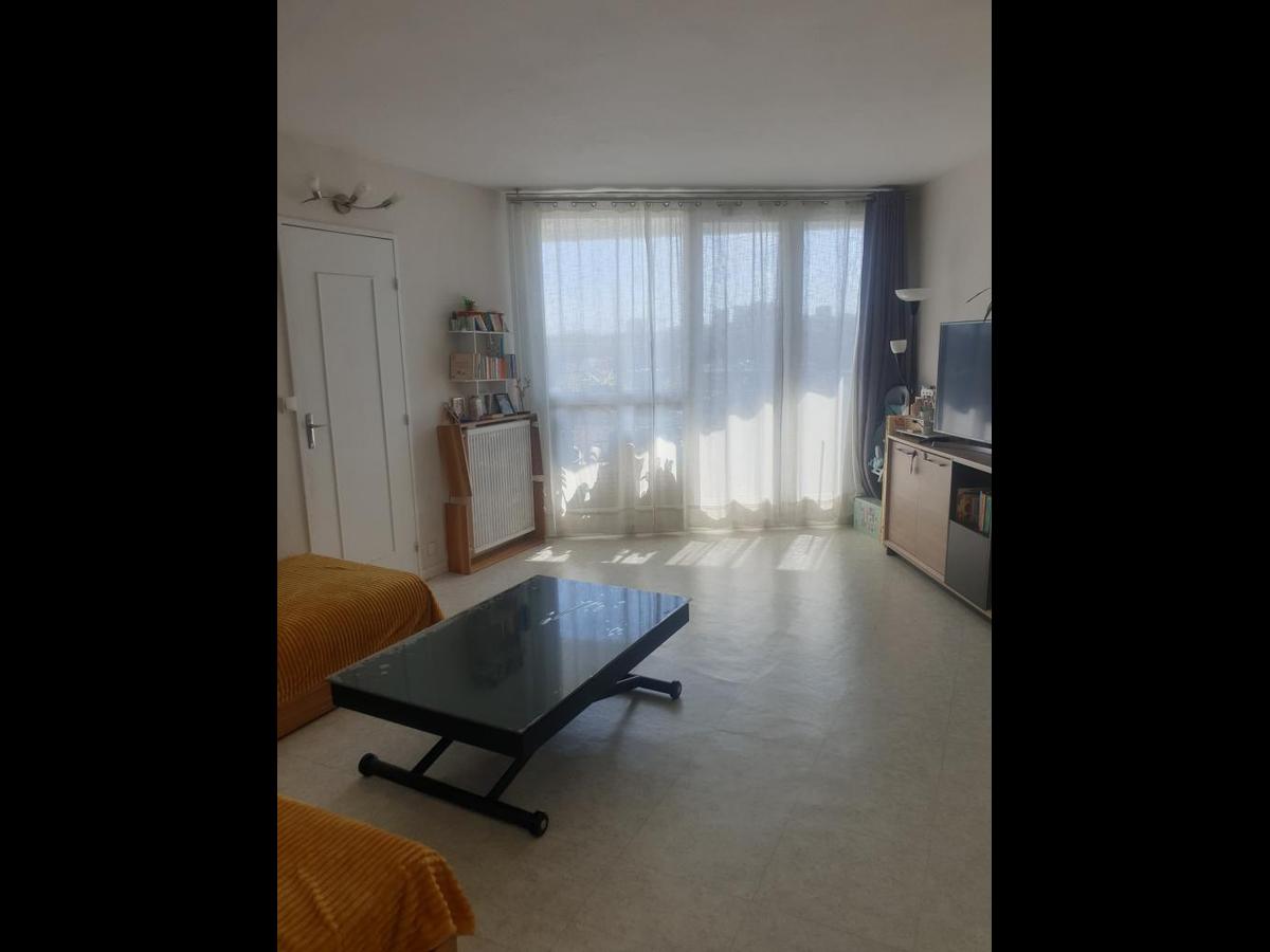 Colocation à Paris : Dispo avril · coloc calme · Alésia · Paris (photo 3/6)