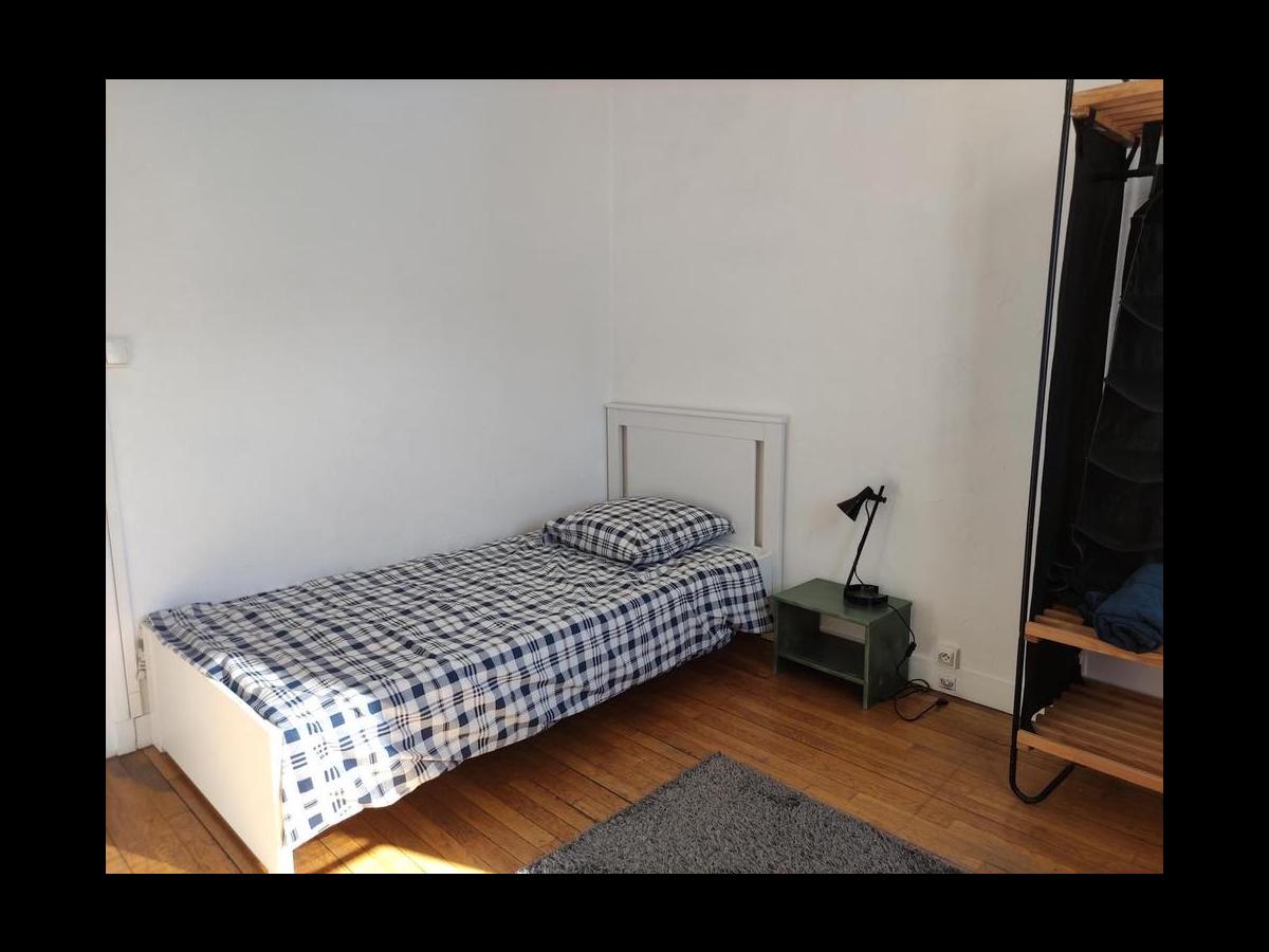 Colocation à Montauban : 2 colocs / chambre dans appart 37 m² · Montauban (photo 3/6)