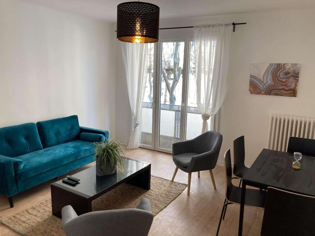 Colocation à Orléans : Appartement 5 pièces · 70 m² — Orléans (photo 2/6)