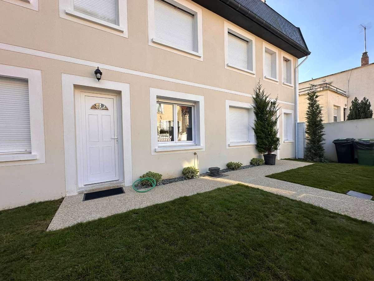 Colocation à Montpellier : Colocation Montpellier — chambre meublée · Port Marianne · (photo 2/6)