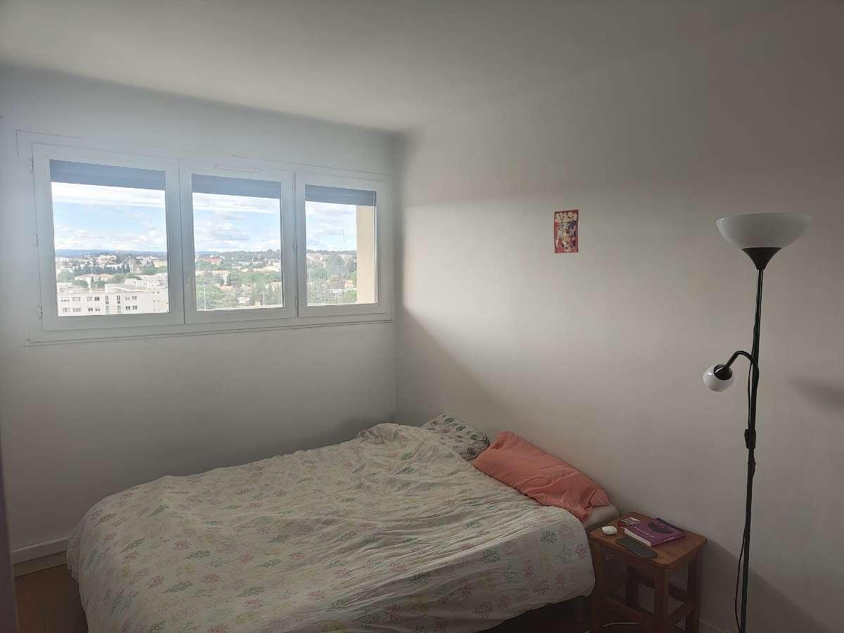 Colocation à Tarbes — 6 colocs / chambre dans appart 36 m² · Tarbes Colocation à Tarbes — 6 colocs / chambre dans appart 36 m² · Tarbes