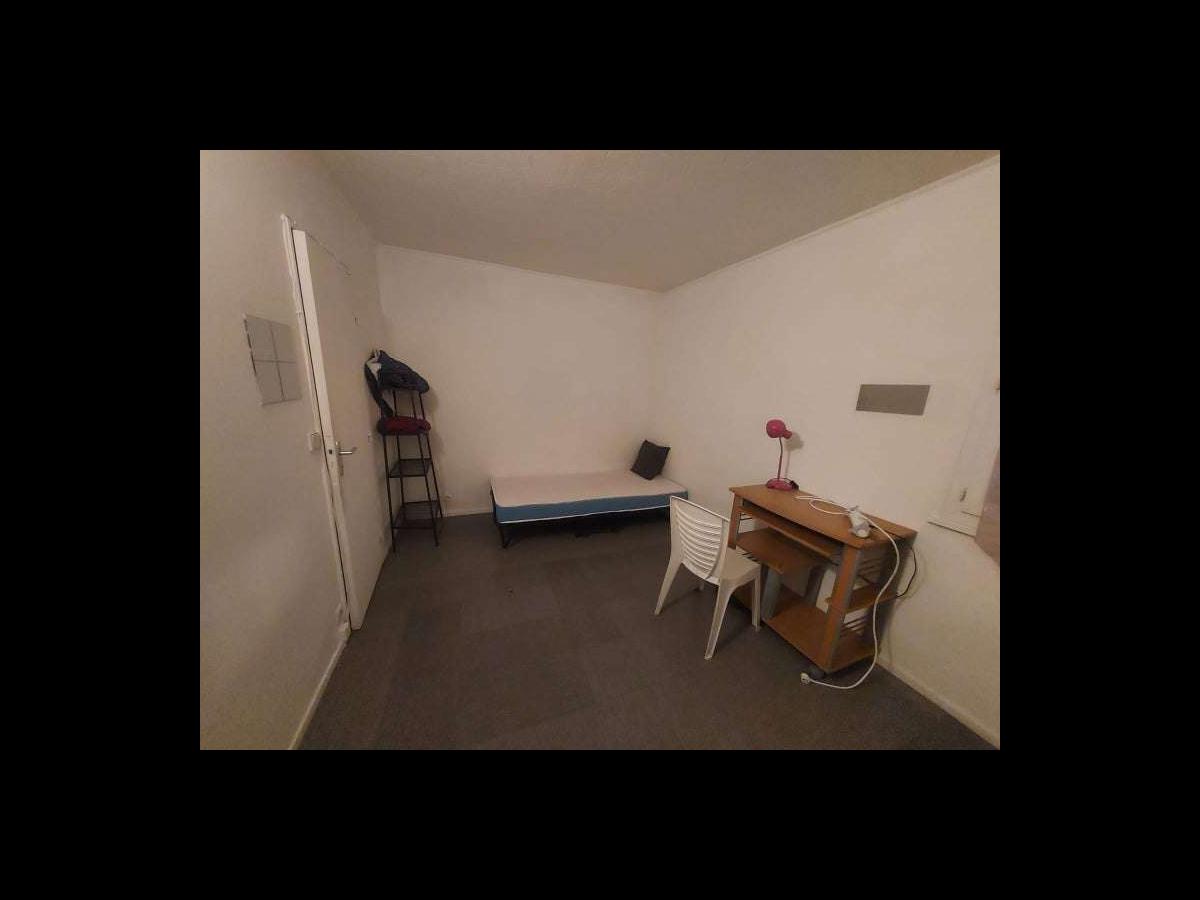 Colocation à Reims : Appartement 5 pièces · 94 m² — Centre-ville · Reims (photo 2/6)