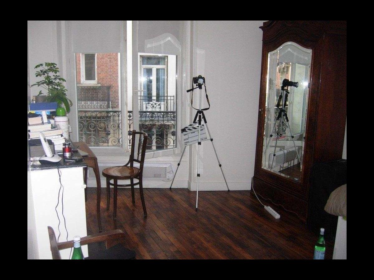 Colocation à Amiens — 3 colocs / chambre dans appart 68 m² · Amiens Colocation à Amiens — 3 colocs / chambre dans appart 68 m² · Amiens