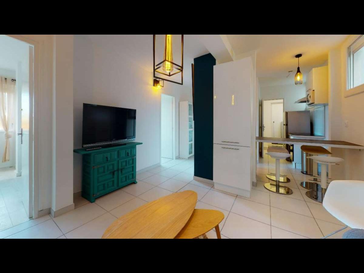 Colocation à Évreux : Chambre avec bureau · Évreux (43 m² le logement) (photo 5/6)