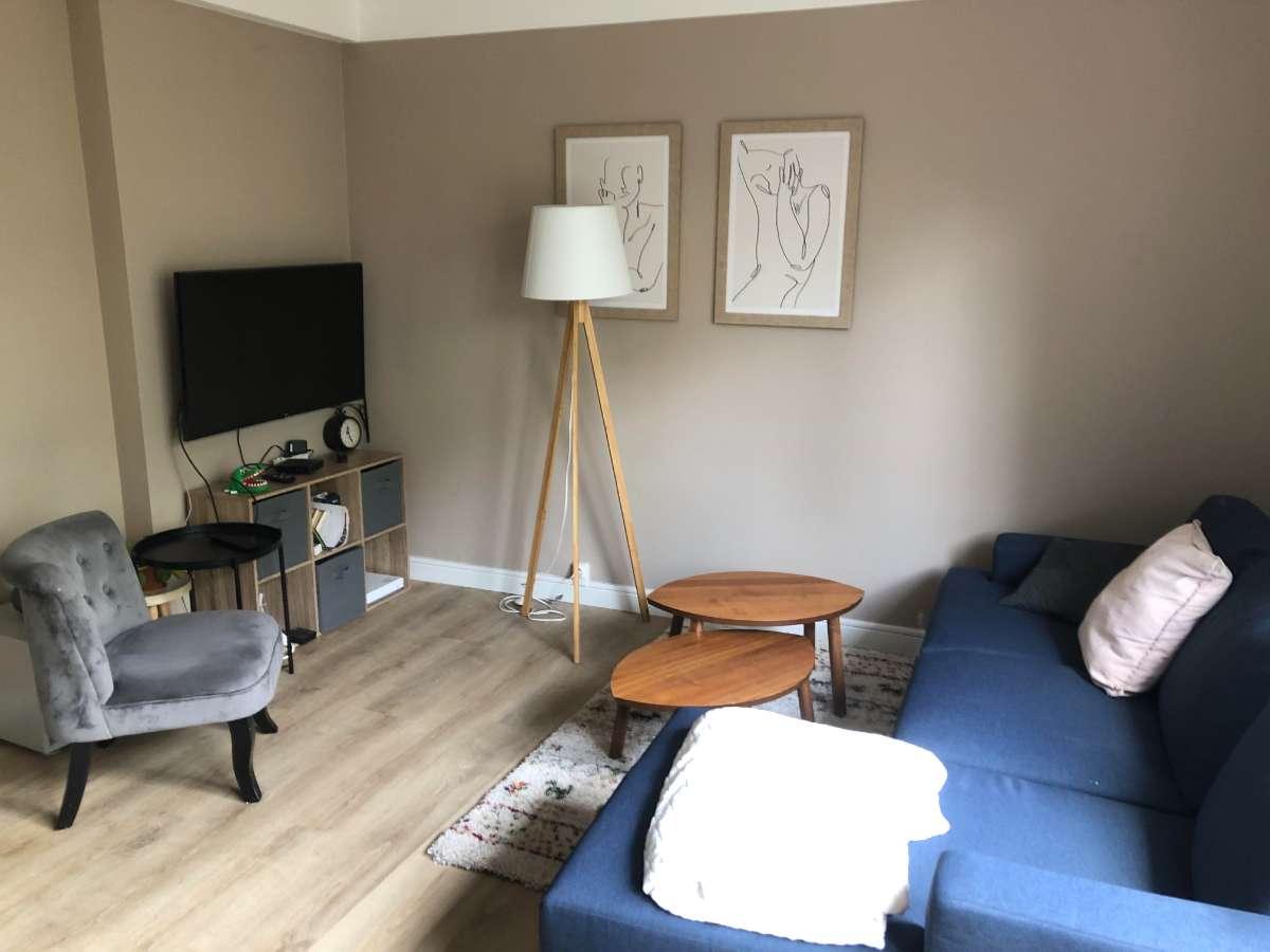 Colocation à Villeurbanne : Chambre lumineuse · Villeurbanne — 2 pièces au total (photo 2/6)