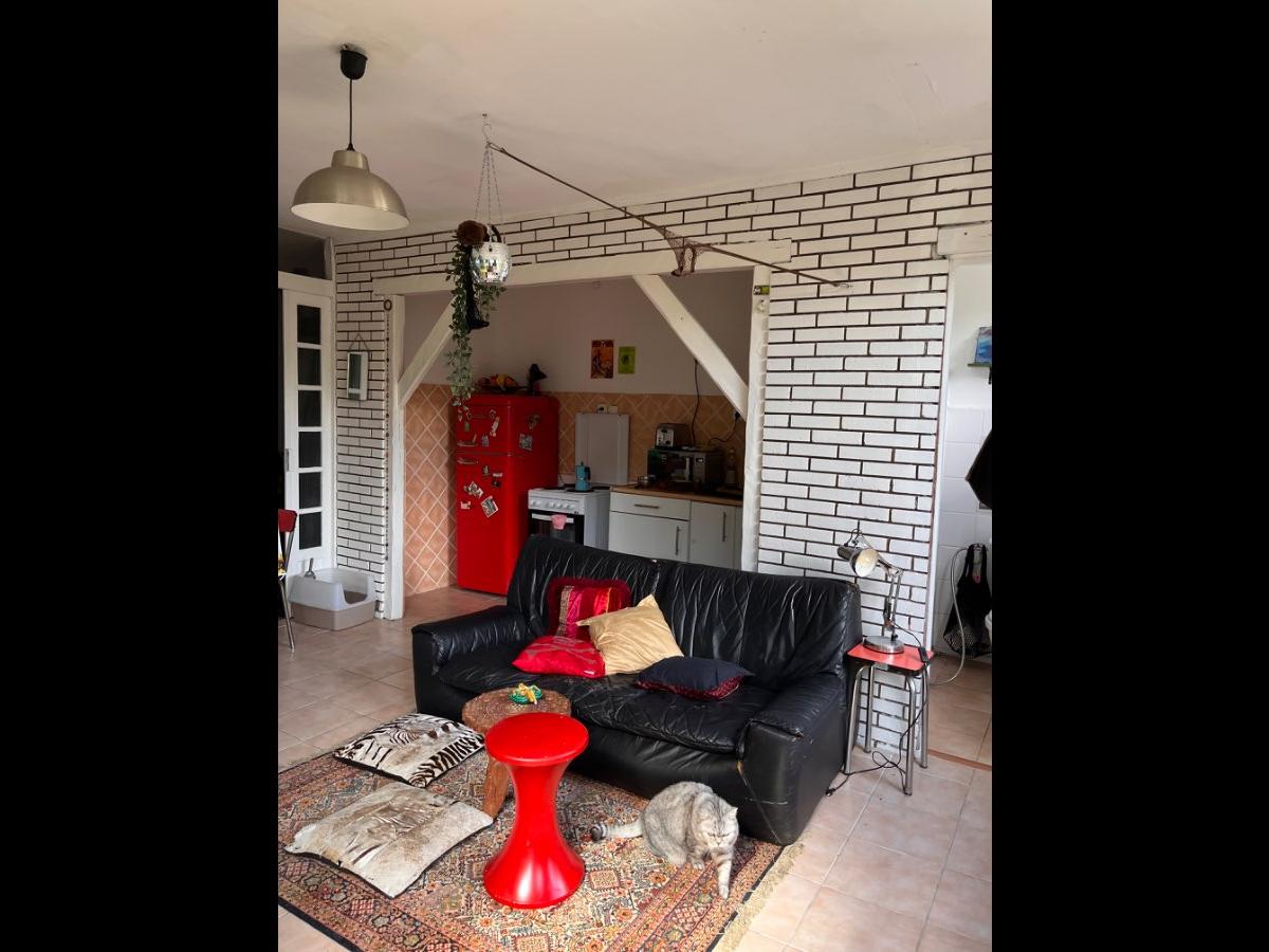 Colocation à Marseille : Chambre lumineuse · Marseille — 3 pièces au total (photo 5/6)