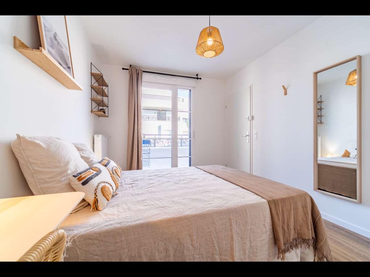 Colocation à Niort — Chambre lumineuse · Niort — 4 pièces au total Colocation à Niort — Chambre lumineuse · Niort — 4 pièces au total