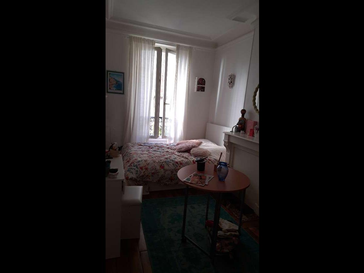 Colocation à Versailles : Dispo mai · coloc calme · Montreuil · Versailles (photo 4/6)