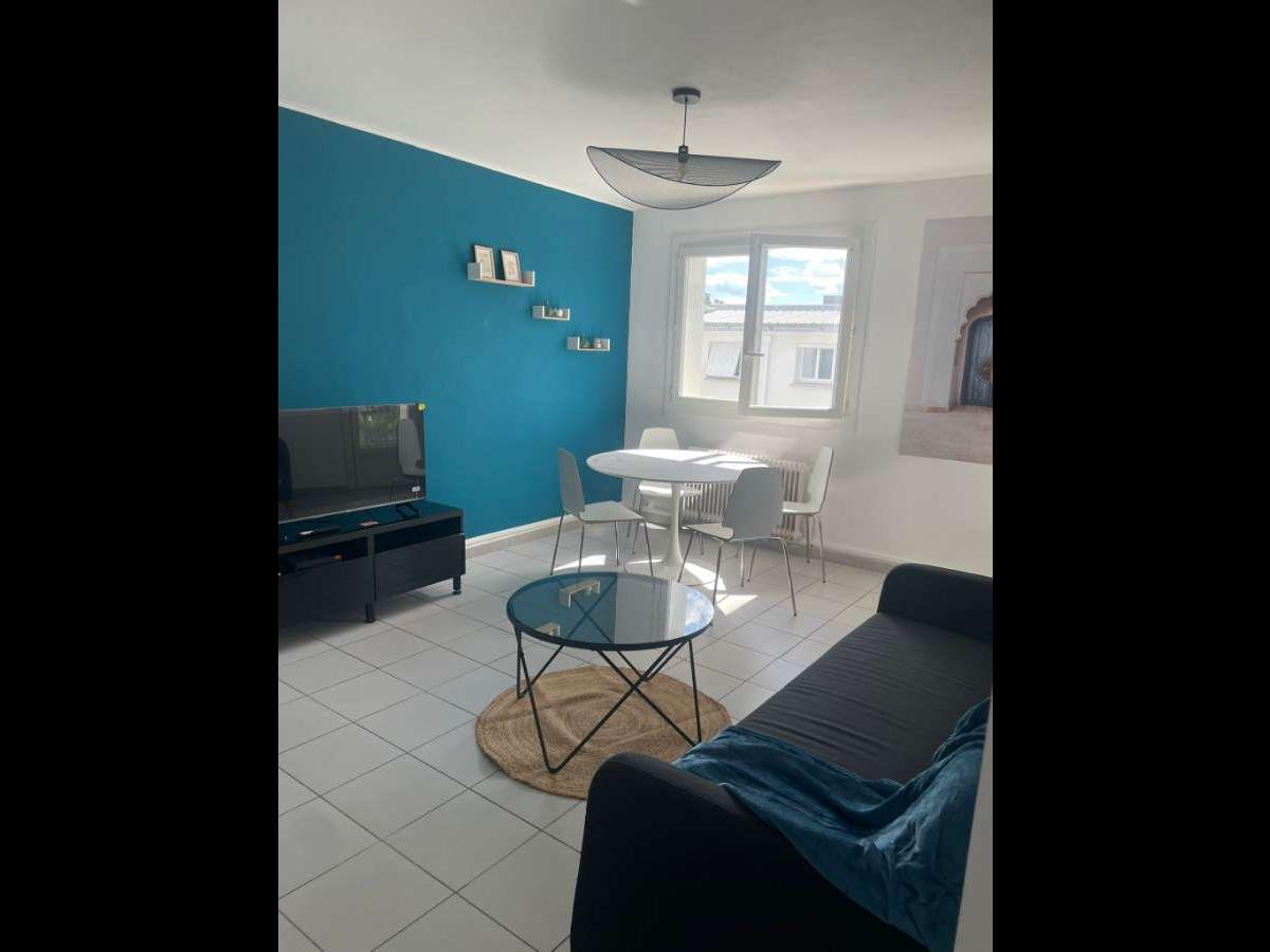 Colocation à Annecy : 7 colocs / chambre dans appart 67 m² · Annecy (photo 5/6)