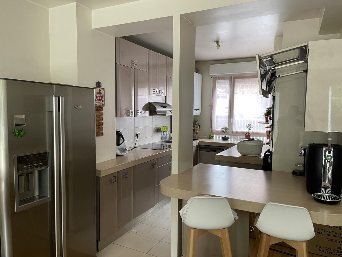 Colocation à Tours : Appartement 3 pièces · 92 m² — Plumereau · Tours (photo 2/6)