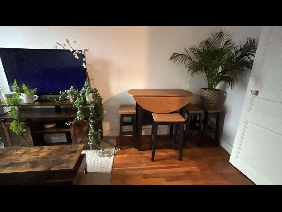 Colocation à Strasbourg : Chambre lumineuse · Strasbourg — 3 pièces au total (photo 5/6)