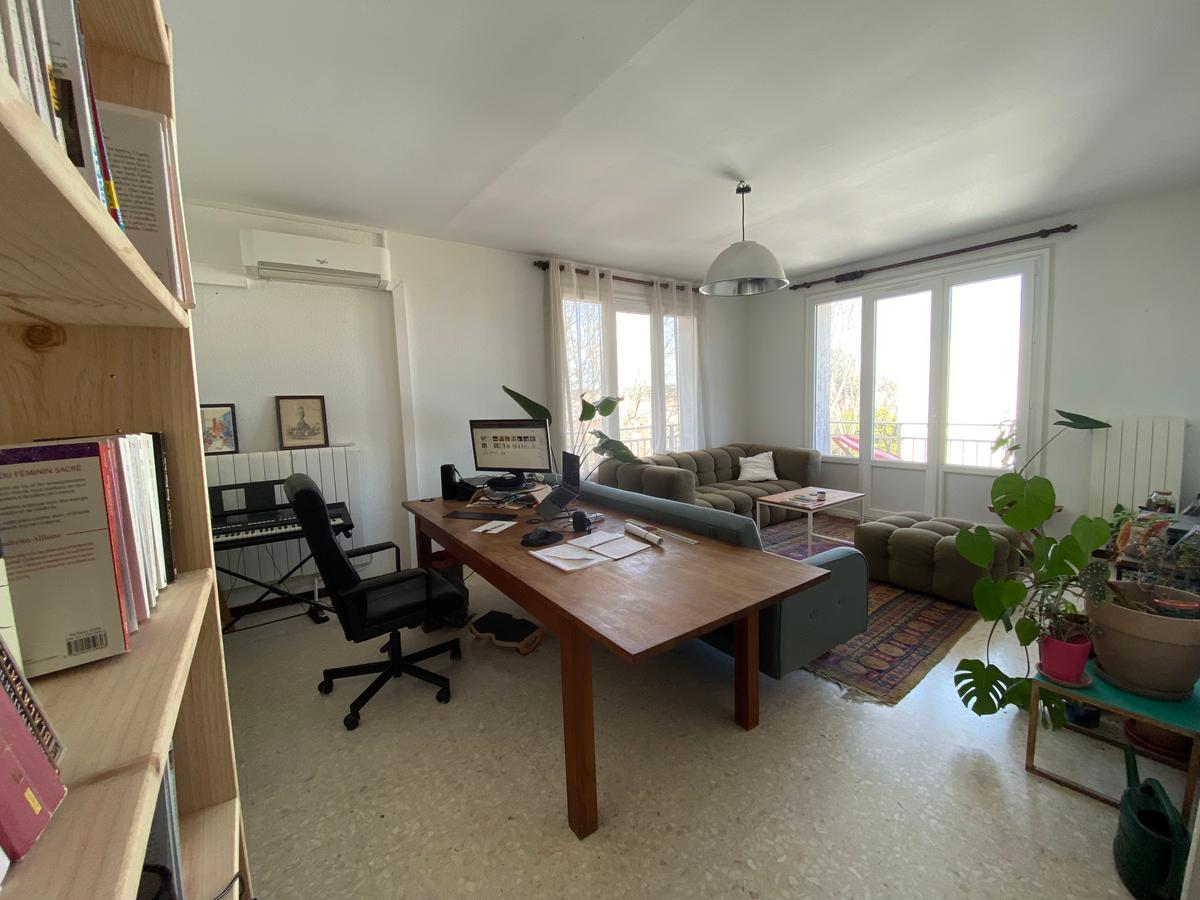 Colocation à Nantes — Dispo septembre · coloc calme · Bouffay · Nantes Colocation à Nantes — Dispo septembre · coloc calme · Bouffay · Nantes