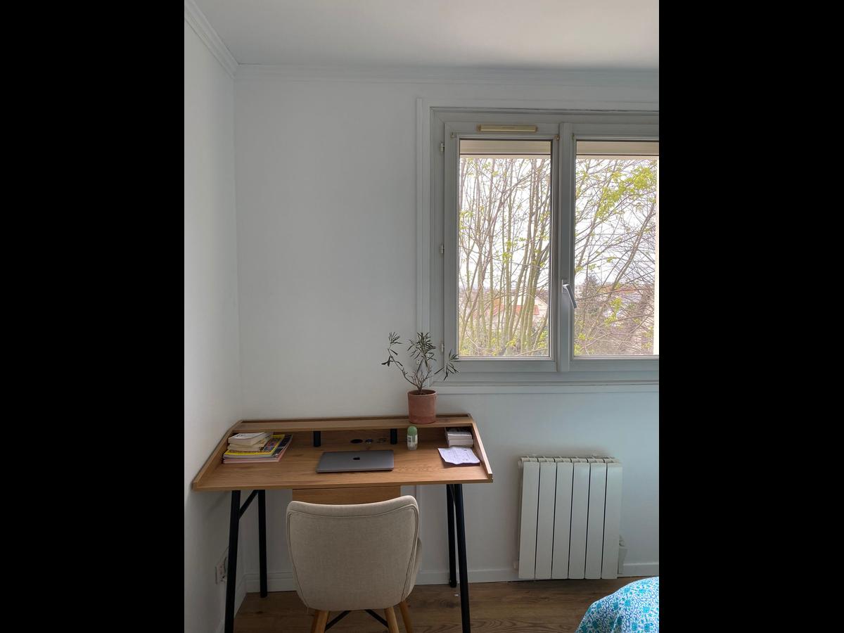 Colocation à Saint-Nazaire : Chambre lumineuse · Saint-Nazaire — 6 pièces au total (photo 5/6)