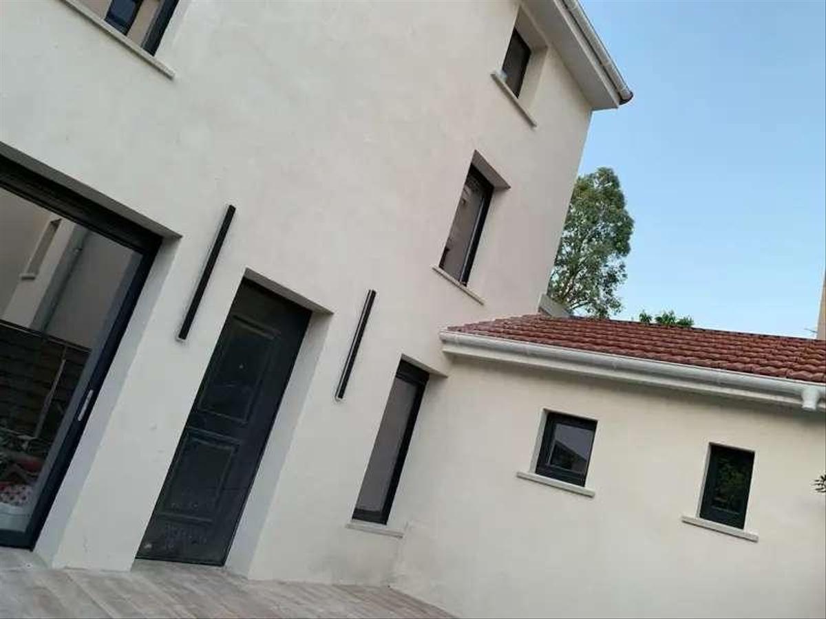 Colocation à Paris — 7 colocs / chambre dans appart 78 m² · Paris Colocation à Paris — 7 colocs / chambre dans appart 78 m² · Paris