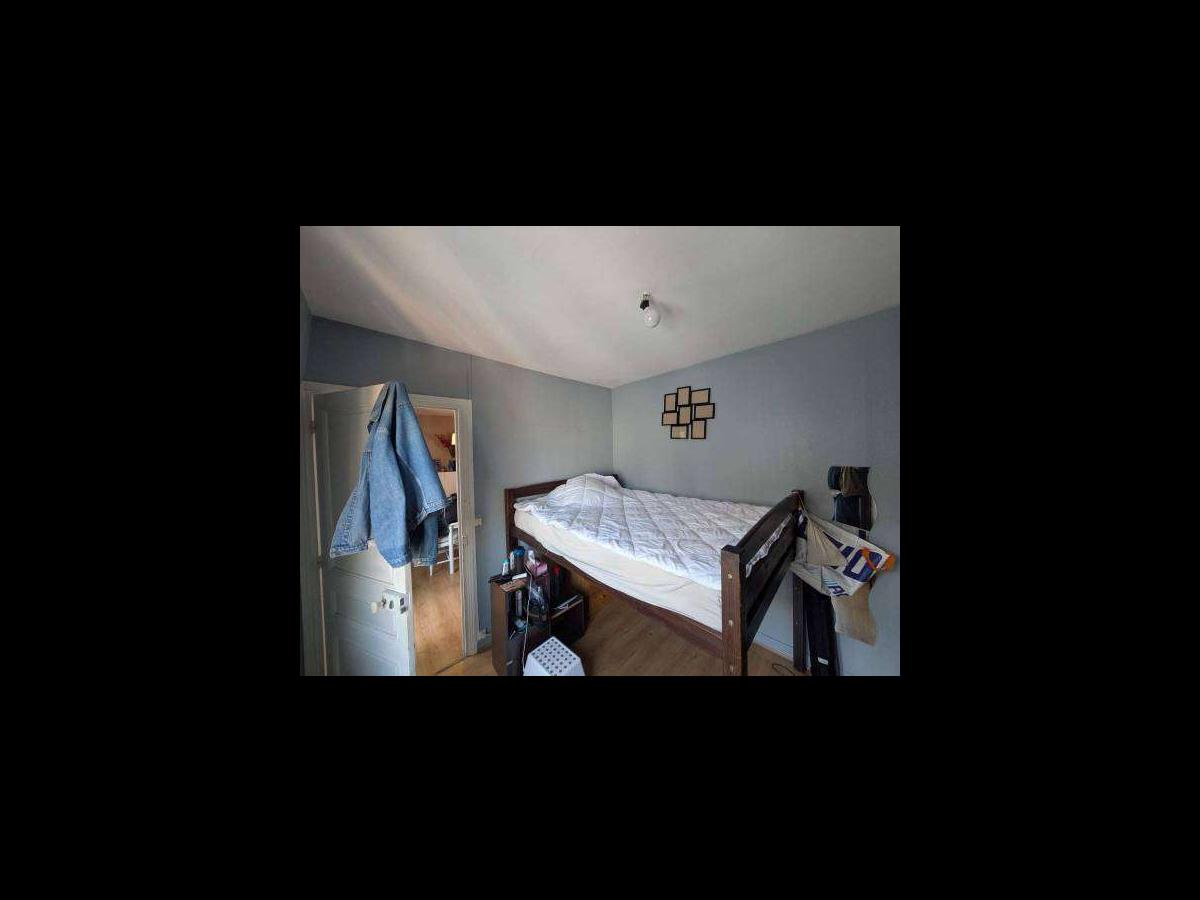 Colocation à Vannes : Colocation Vannes — chambre meublée · Port · (photo 5/6)