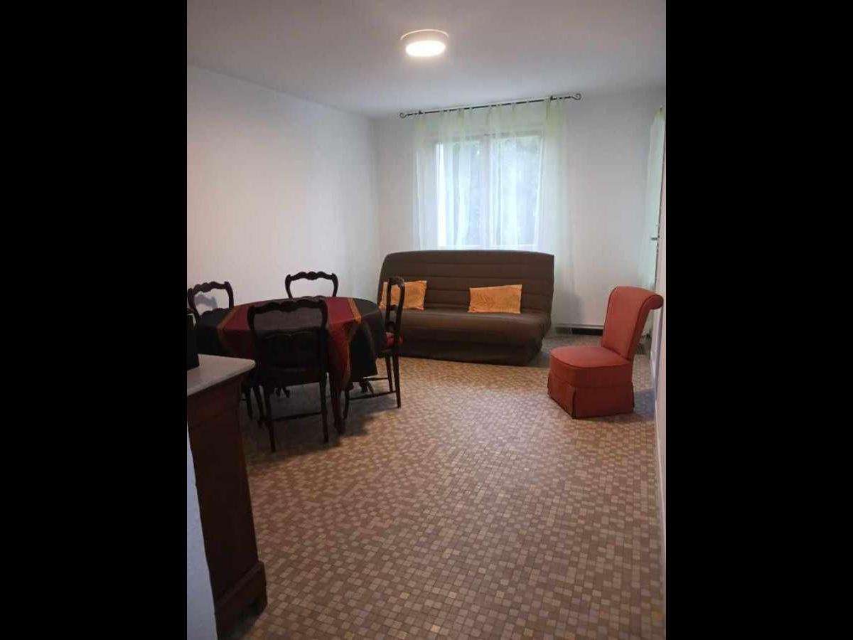 Colocation à Paris : Chambre avec bureau · Paris (39 m² le logement) (photo 2/6)