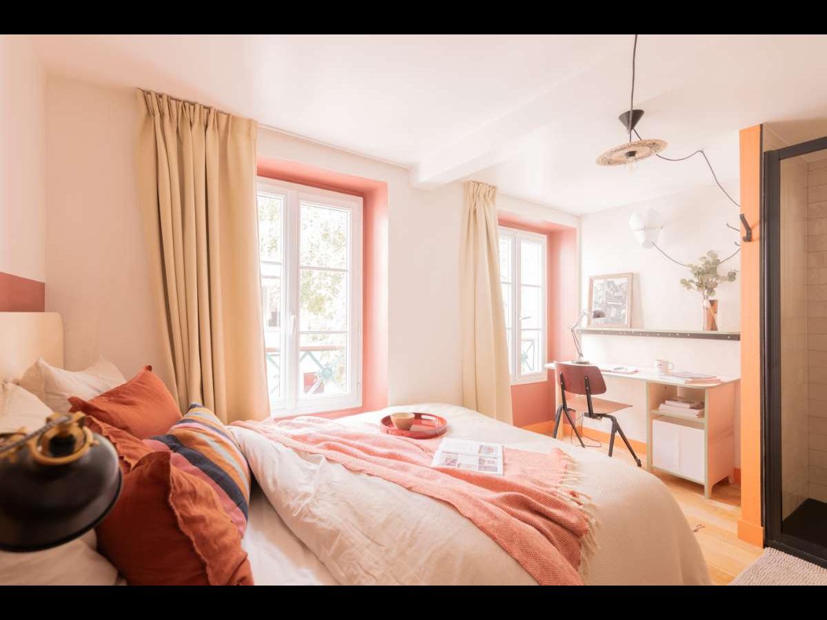 Colocation à Toulouse : Chambre avec bureau · Toulouse (90 m² le logement) (photo 5/6)