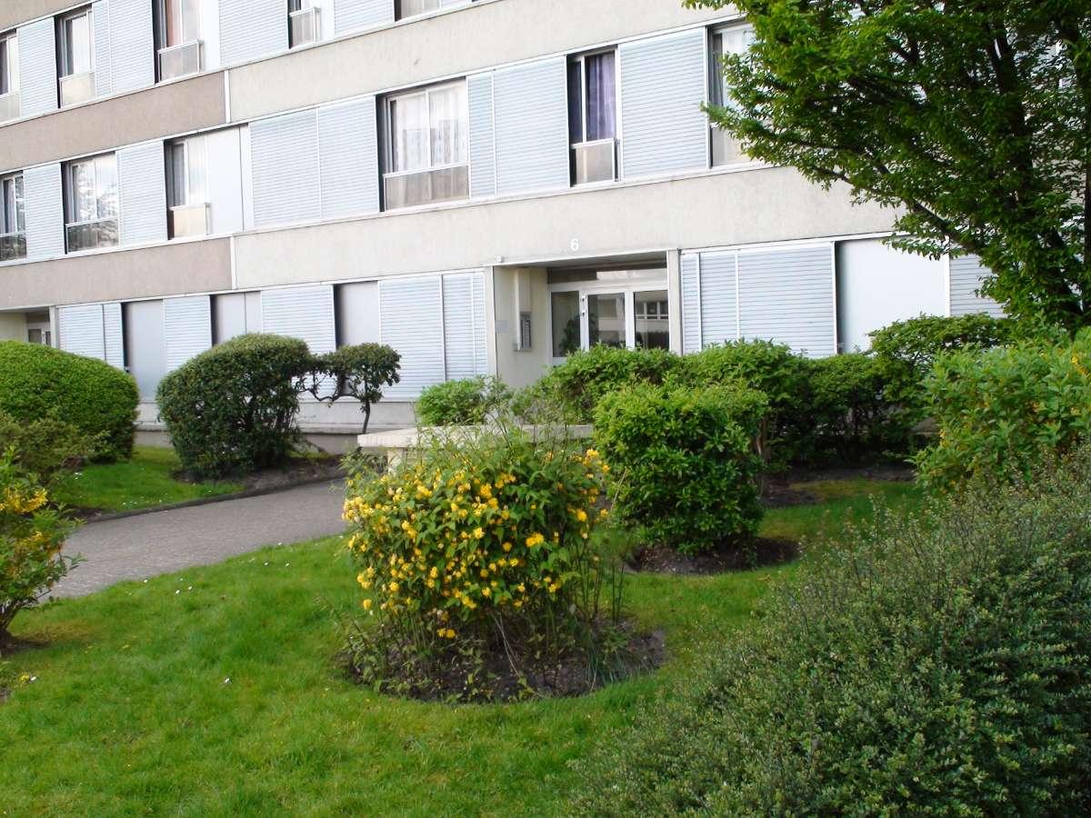 Colocation à Tours : Colocation Tours — chambre meublée · Plumereau · (photo 2/6)