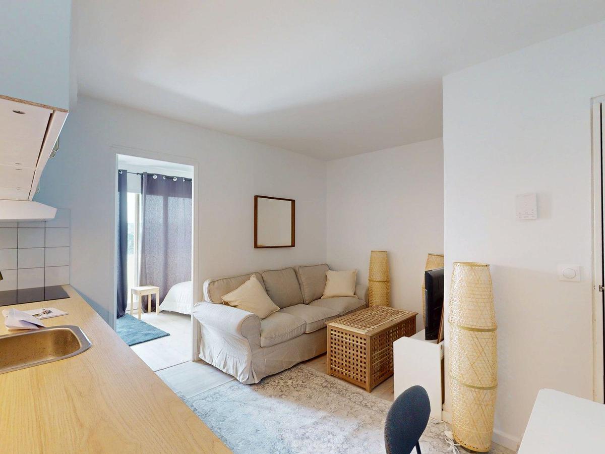 Colocation à Toulon : Colocation Toulon — chambre meublée · Mourillon · (photo 2/6)
