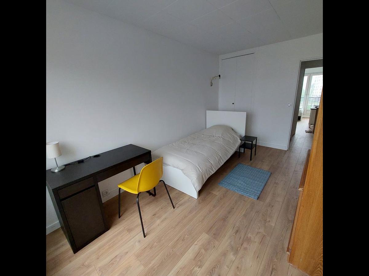 Colocation à Montauban : Colocation Montauban — chambre meublée · proche centre (photo 4/6)