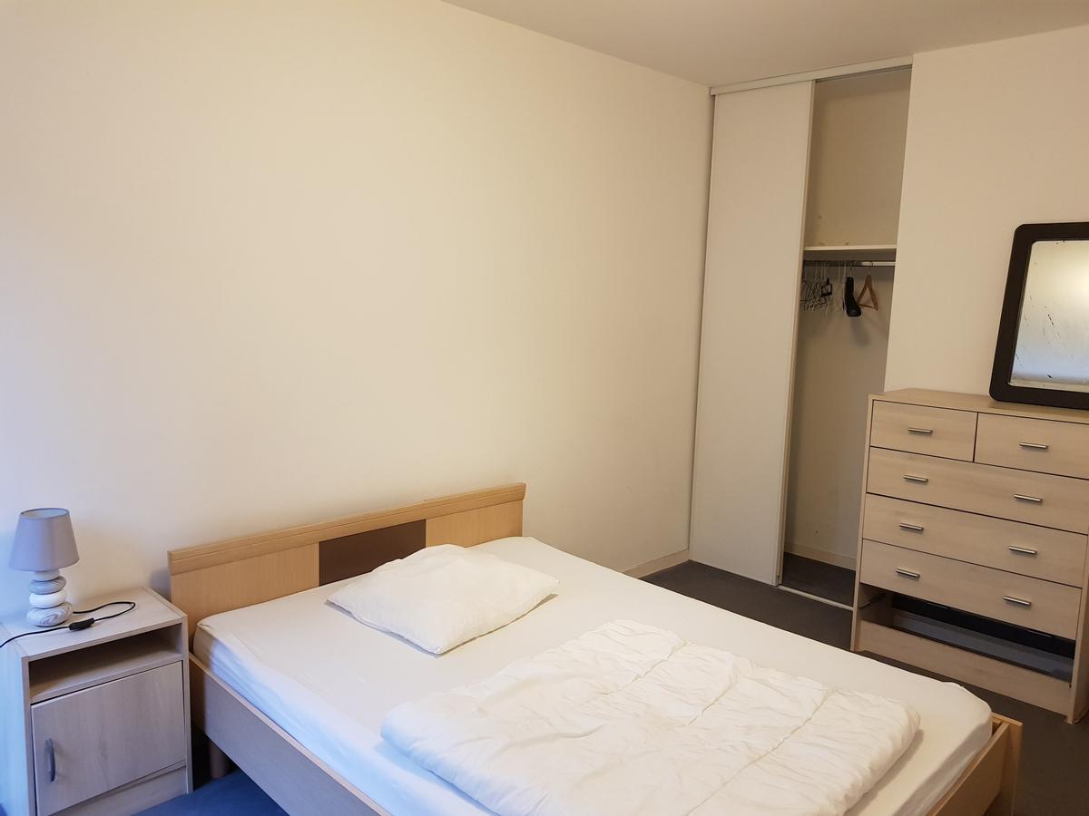 Colocation à Villeurbanne : Chambre lumineuse · Villeurbanne — 2 pièces au total (photo 1/6)