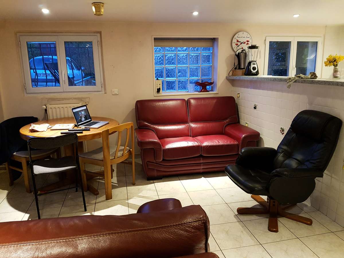 Colocation à La Seyne-sur-Mer — Chambre avec bureau · La Seyne-sur-Mer (77 m² le logement)