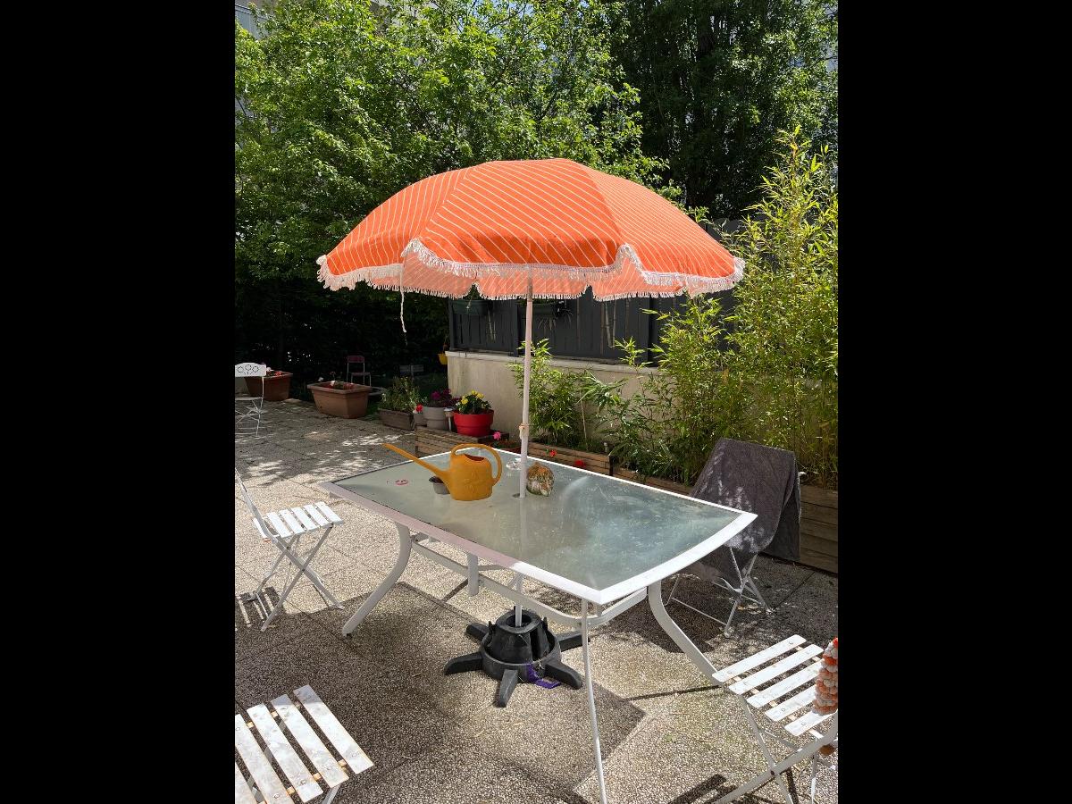 Colocation à Valence : Chambre avec bureau · Valence (78 m² le logement) (photo 4/6)