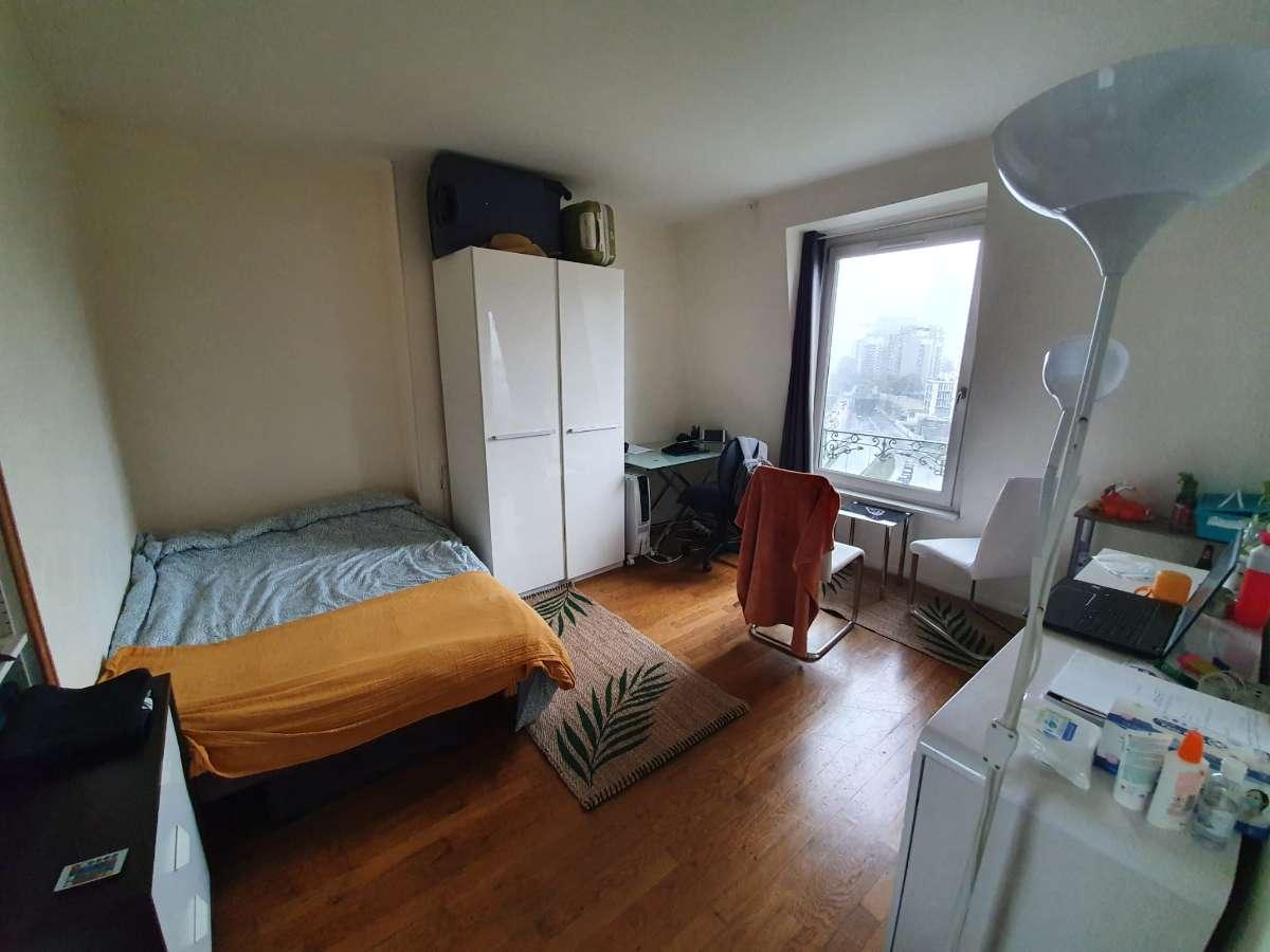 Colocation à Lyon — Colocation Lyon — chambre meublée · Vaise ·