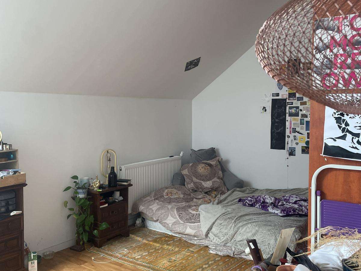 Colocation à Évreux : Chambre lumineuse · Évreux — 5 pièces au total (photo 5/6)