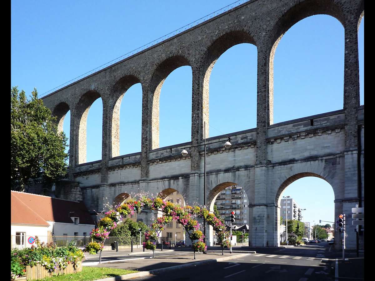 Colocation à Versailles — Dispo mai · coloc calme · Montreuil · Versailles Colocation à Versailles — Dispo mai · coloc calme · Montreuil · Versailles