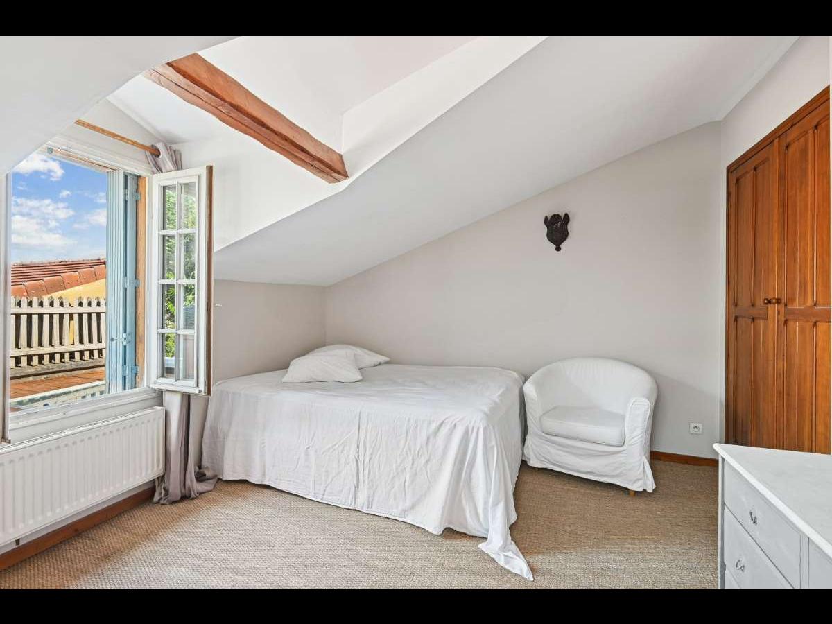 Colocation à Quimper : Chambre lumineuse · Quimper — 5 pièces au total (photo 4/6)
