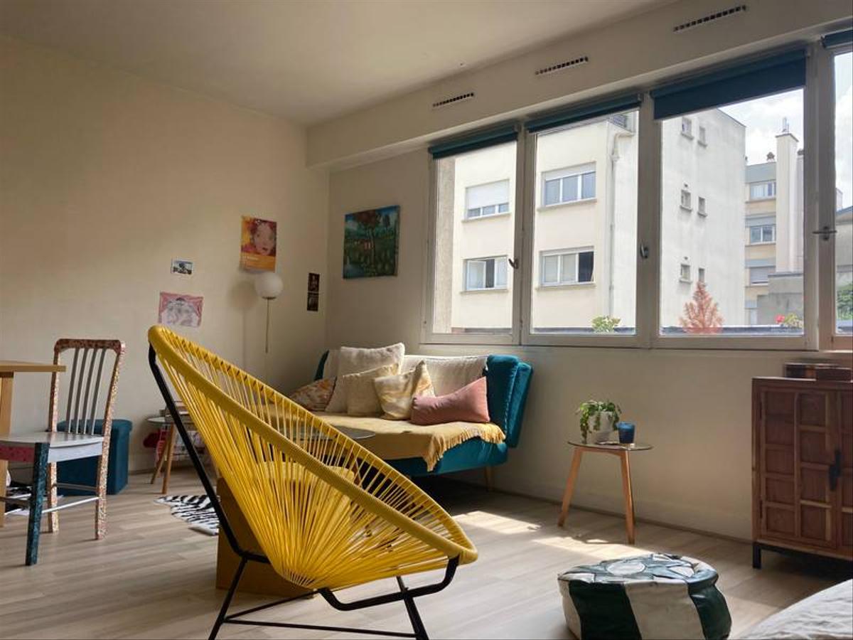 Colocation à Lyon — Chambre avec bureau · Lyon (53 m² le logement)