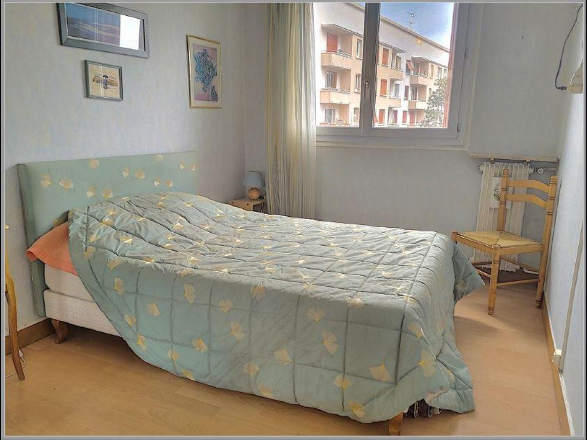 Colocation à Amiens : Colocation Amiens — chambre meublée · Centre · (photo 3/6)