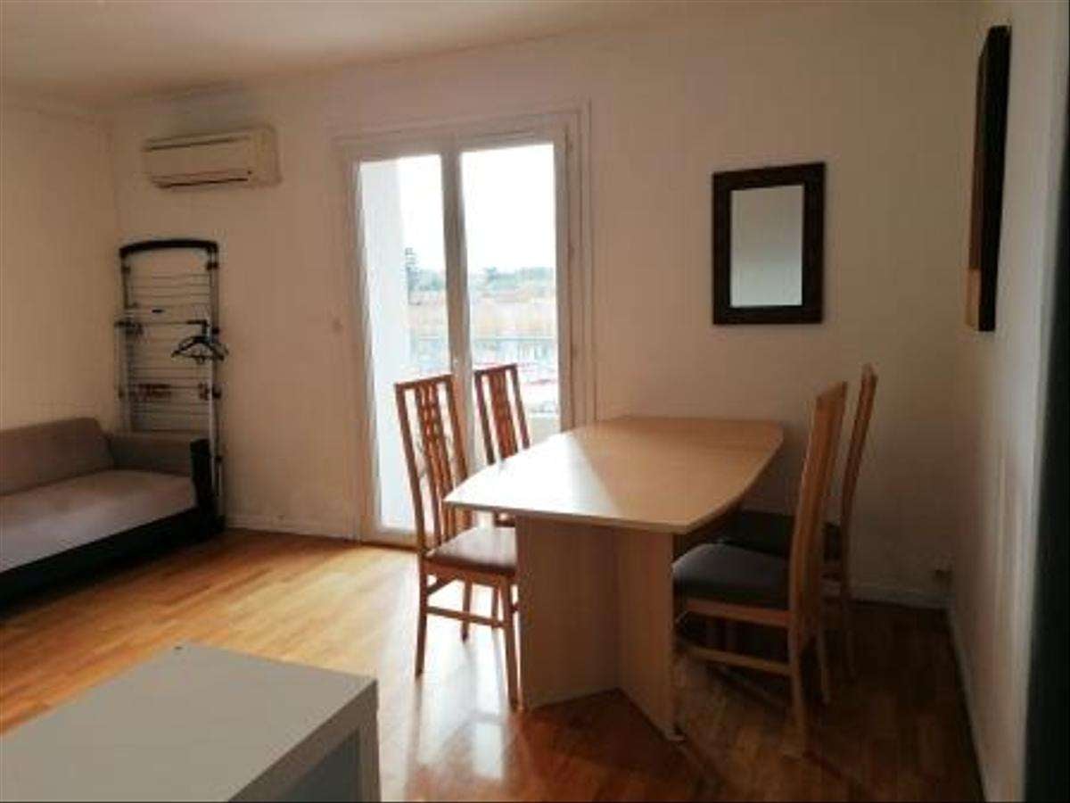 Colocation à Besançon — Dispo septembre · coloc calme · Chaprais · Besançon Colocation à Besançon — Dispo septembre · coloc calme · Chaprais · Besançon