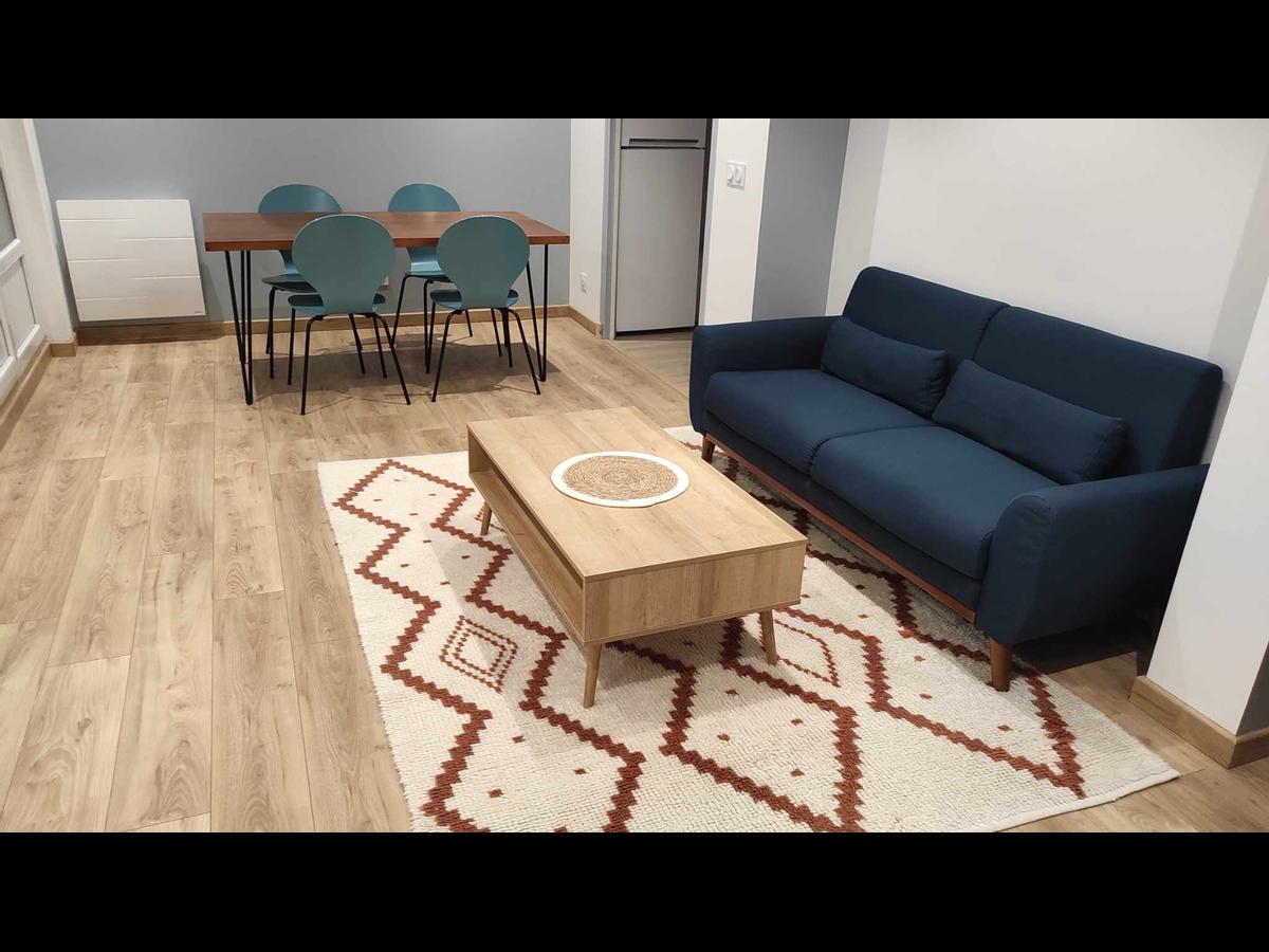 Colocation à Paris : Dispo mai · coloc calme · Batignolles · Paris (photo 3/6)