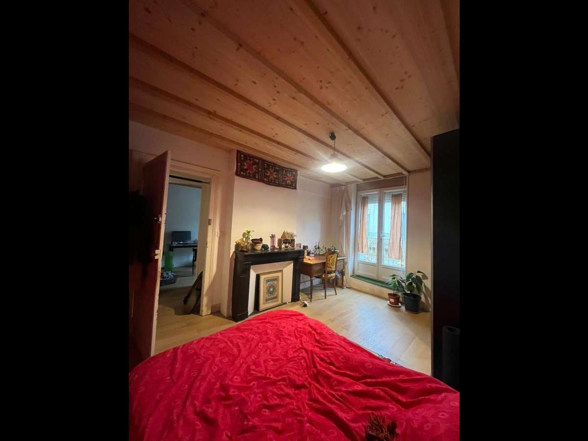 Colocation à Nantes — 8 colocs / chambre dans appart 55 m² · Nantes Colocation à Nantes — 8 colocs / chambre dans appart 55 m² · Nantes