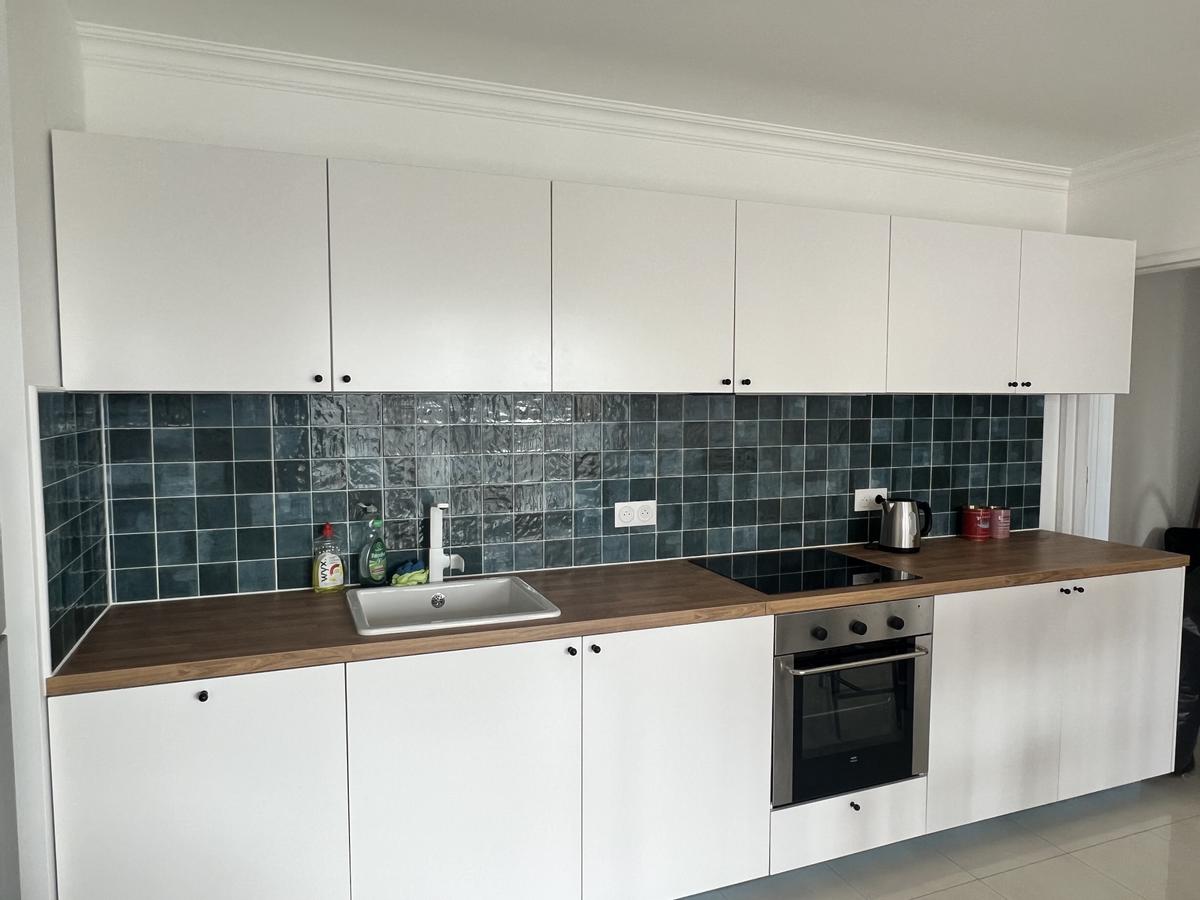 Colocation à Cannes — Chambre avec bureau · Cannes (83 m² le logement) Colocation à Cannes — Chambre avec bureau · Cannes (83 m² le logement)
