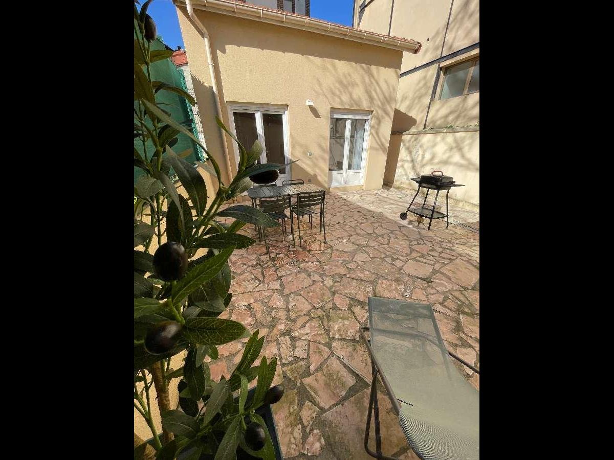 Colocation à Nîmes : Appartement 2 pièces · 91 m² — Écusson · Nîmes (photo 3/6)