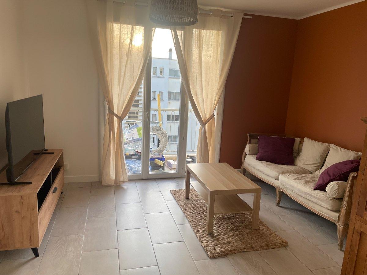 Colocation à Nantes : 2 colocs / chambre dans appart 43 m² · Nantes (photo 3/6)